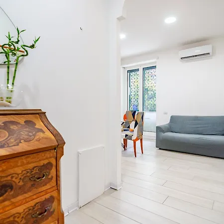 Πανσιόν Dimora Clodia-casa Intera Con Stanza Privata E Bagno In Condivisione