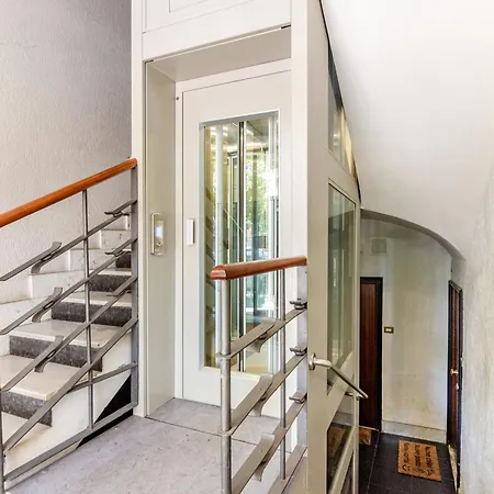 Dimora Clodia-casa Intera Con Stanza Privata E Bagno In Condivisione *